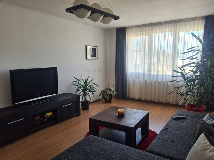 Apartament 3 camere zona Onix, decomandat, 1 baie, mobilat, utilat, balcon.