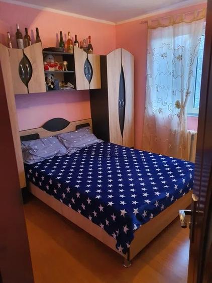 Apartament 3 camere complet renovat zona unități militare Sud