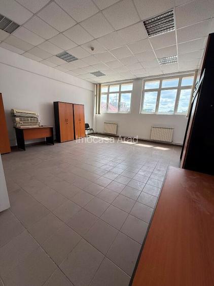 De inchiriat locatie Et 1 si 2, birouri, Clinica in podgoria Arad - 4