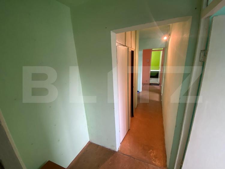 Apartament cu 4 camere, decomandat, 78 mp, 2 bai, et intermediar, Dambul Rotund