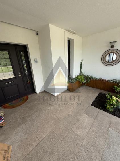 OXFORD GARDENS | VILA DUPLEX CU PISCINA | PRIMA LINIE LA PADURE LUX