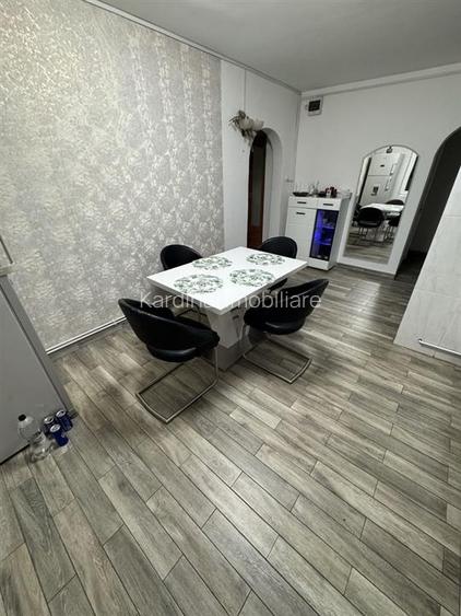 Apartament 3 camere structura mare, Carpatilor - Paraului - 2