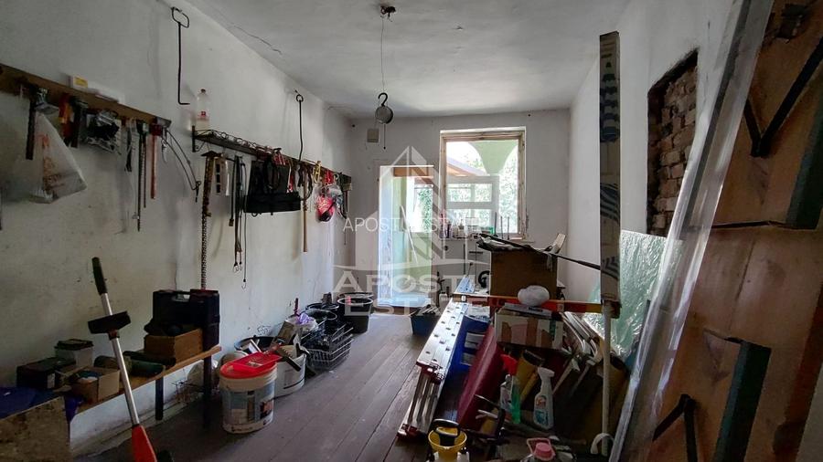 Casa la curte comuna 4 camere, zona Centrala - 19