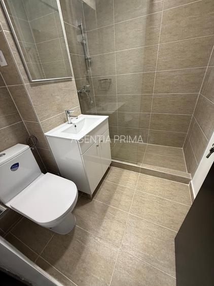 Apartament cu 3 camere decomandate, Centru - 8