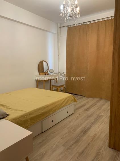 Centru-Tomis Mall-Apart 3 cam dec et 2/4 mob utilat preț 400 euro - 9