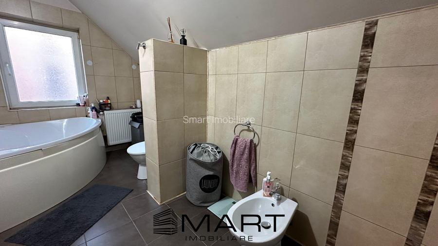 Casa individuala 6 camere cu teren 700 mp si garaj in Selimbar - 11
