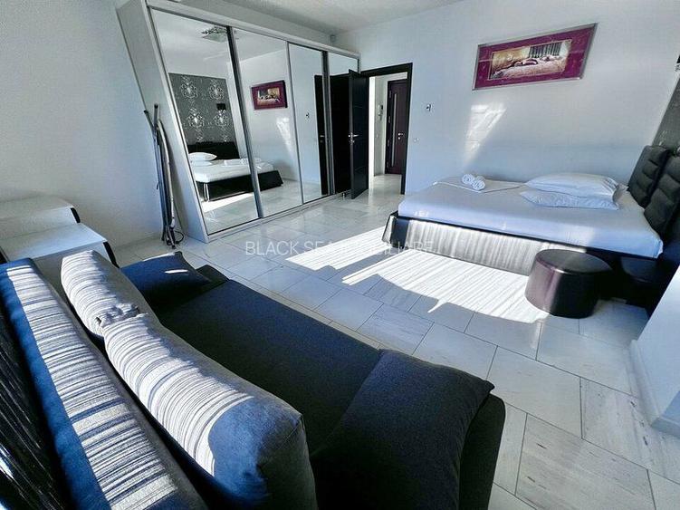 Apartament 2 camere Vila Sophia 1 - Vedere frontala la lac - 3