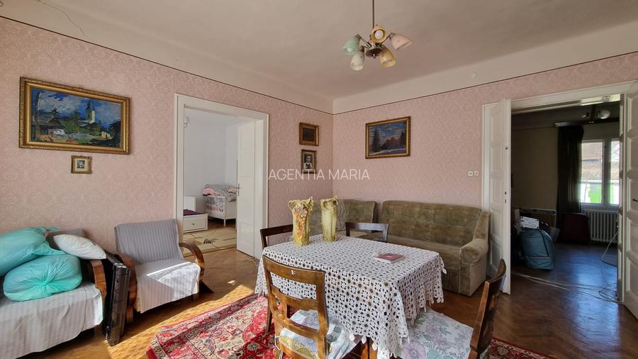 Casa individuala cu teren 421 mp zona Titulescu - 7