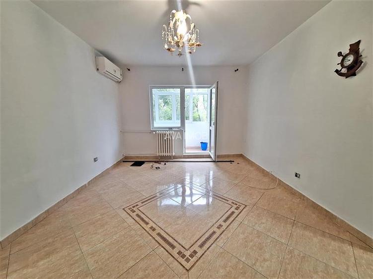 Apartament 2 camere semidecomandat, | Etaj 2, zona  Ura - 3