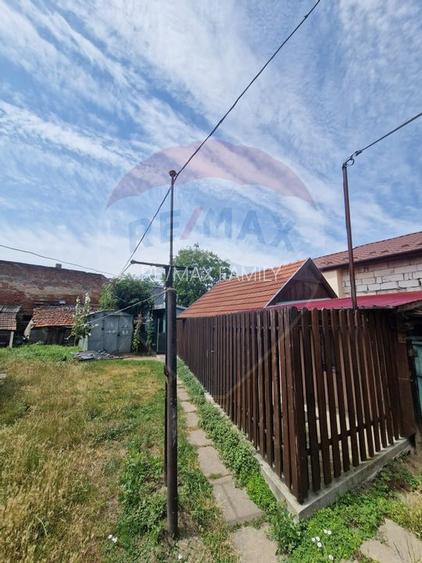 Apartament spatios la curte 2 dormitoare Salonta str. Republicii - 19