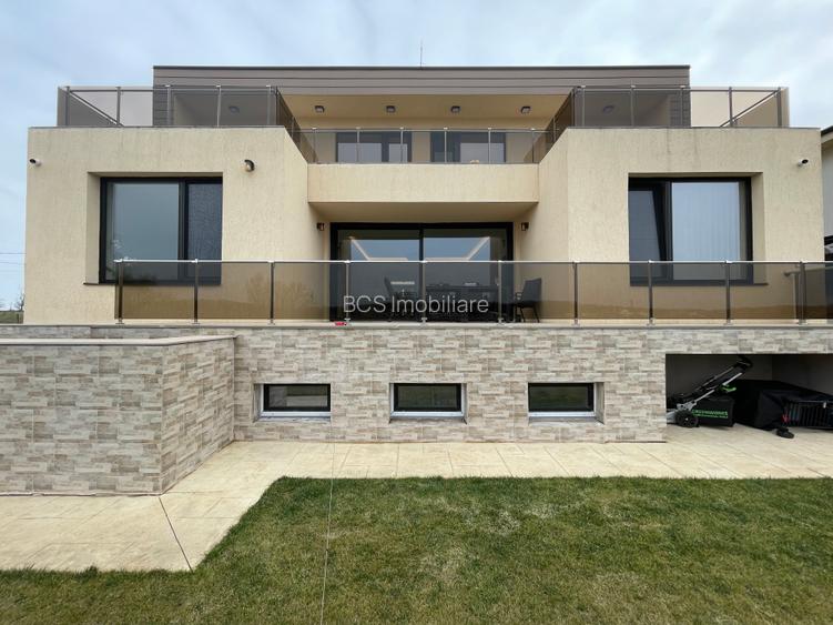 Vanzare VILA la cheie 338 mp  teren 800 mp - pe malul lacului Laguna Verde - 25