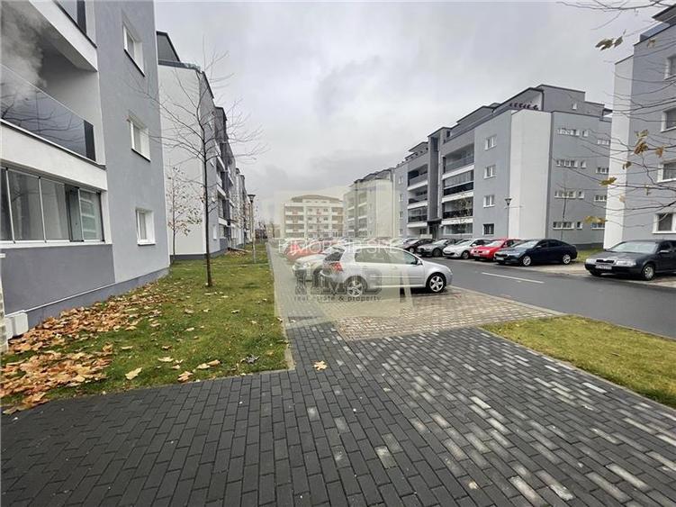 Apartament modern cu 3 camere terasa si 2 parcari in zona Centrala - 12