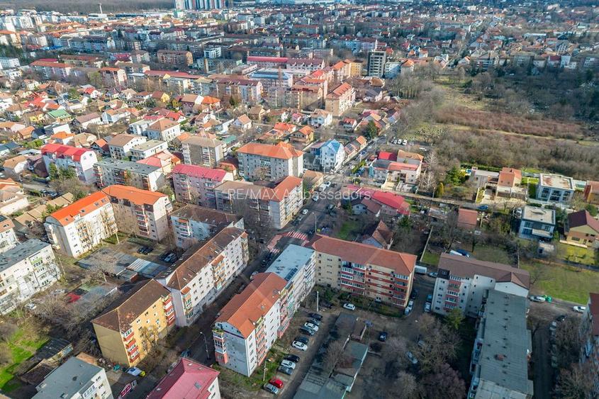 Apartament spațios cu 3 camere, 61 mp, mansardă în zona Lipovei - 9