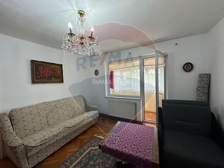 DE VANZARE- apartament 2 camere , ULTRACENTRAL - 4