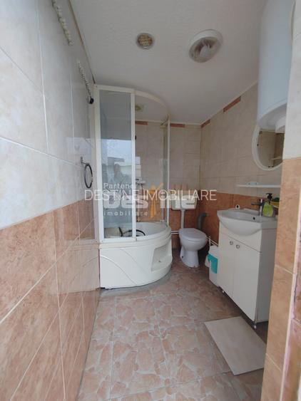 Imobil cu 2 constructii, anexe și 670 mp teren, utilități racordate, Bratasanca - 16