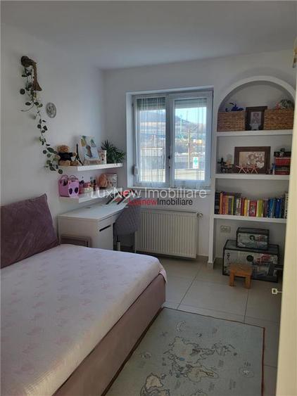 Apartament 2 camere, 60 mp  2 balcoane  Etaj 1  Parcare cu Cf  Zona Florilor - 11