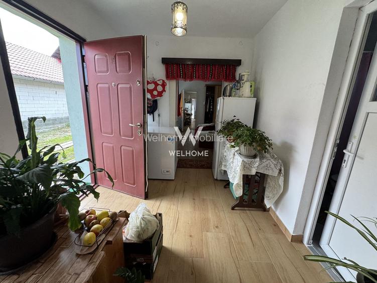 Casa individuala in Arpasu de Sus, teren mare, partial renovata - 15