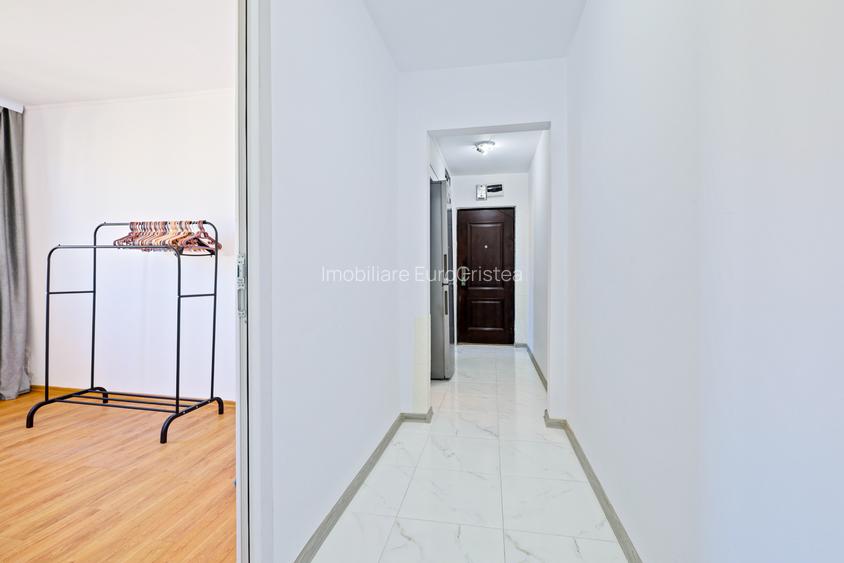Apartament 3 camere de vânzare în Mangalia, Str. Sirenei . - 2