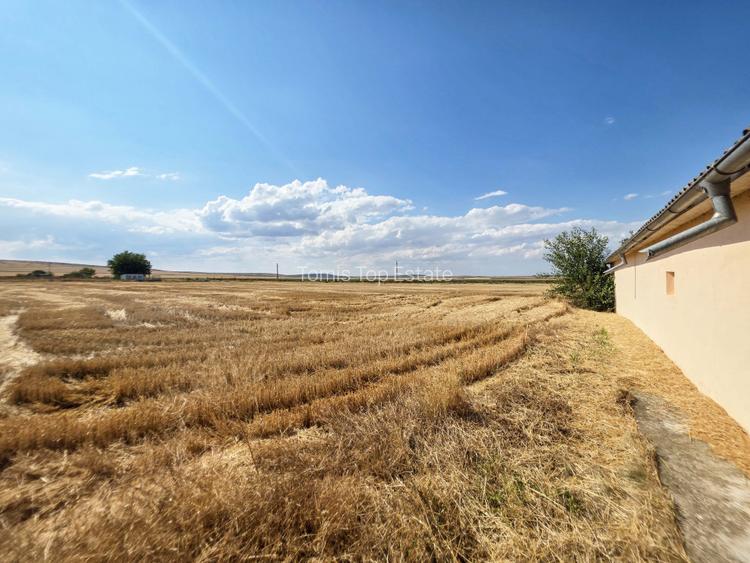 Casa de vanzare in Delta Dunarii - Tulcea, Jurilovca - 236mp utili, teren 5508mp - 12