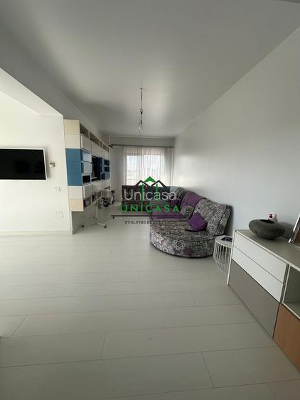 Apartament 4 camere - tip Penthouse - Zona 1 Mai - 7