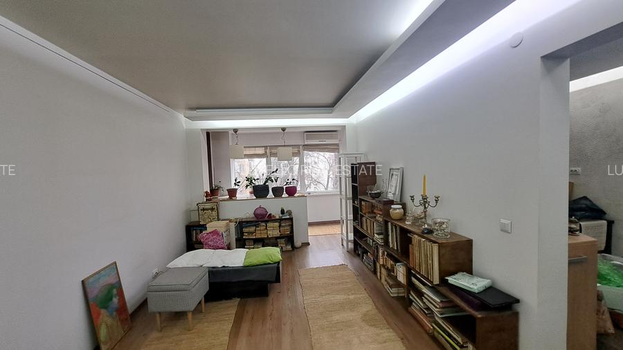 Apartament 3 camere, renovat, poziție retrasă (nu la bulevard) – Metrou 500 m - 12