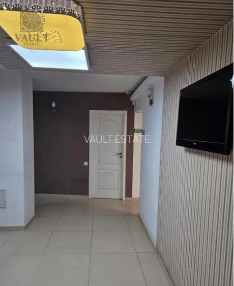 Apartament 4 camere - CENTRALA PROPRIE - zona APARATORII PATRIEI - 2