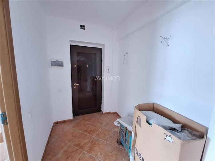 Apartament 4 camere decomandat Milcov-Bacau - 3
