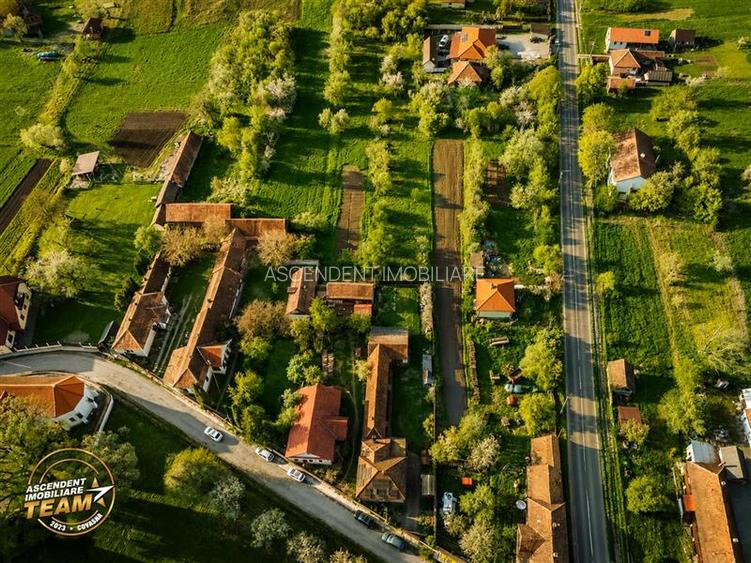 Casa familiala cu: teren 2.822 mp intravilan, sauna,  atelier, terasa, Central C - 30