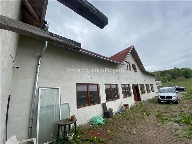 Oportunitate investitie | Teren 10 000 mp cu constructie de 530 mp la 10 km de V - 14