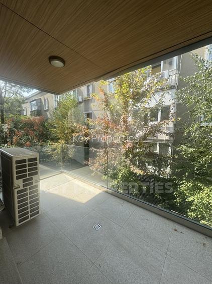 Floreasca, bloc 2 etaje, garaj subteran - 11