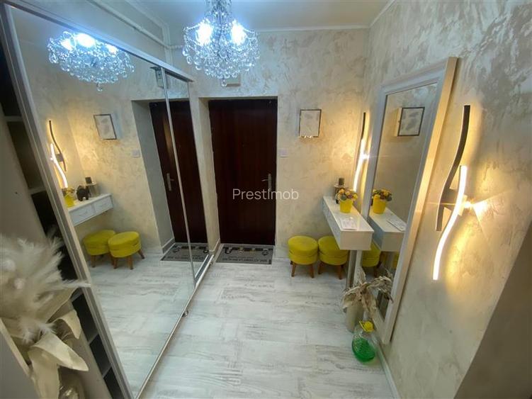 Apartament cu 3 camere de vanzare in zona centrala - 11