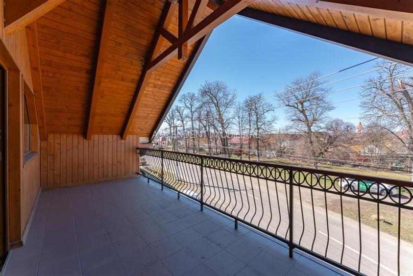 Sediu firma/ rezidential, pe domeniu de 2.240 mp teren,Central, Halchiu, Brasov - 19