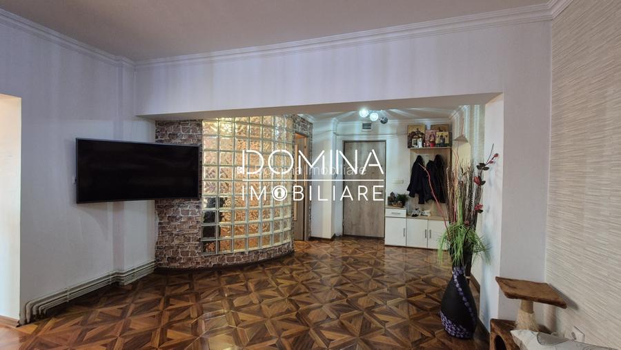 Vânzare apartament 4 camere *ULTRACENTRAL* situat în Târgu Jiu, strada Unirii - 3