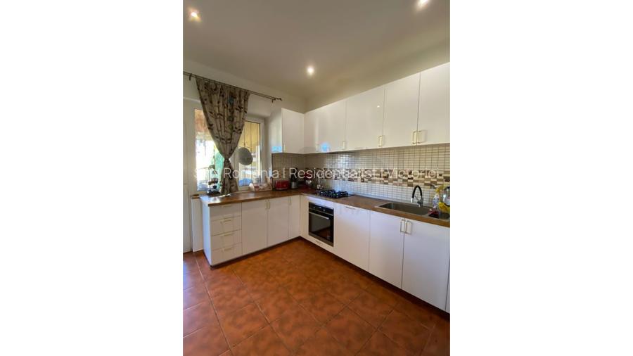 REV2003095 Vila l Bucurestii Noi l Langa Parc Bazilescu - 10