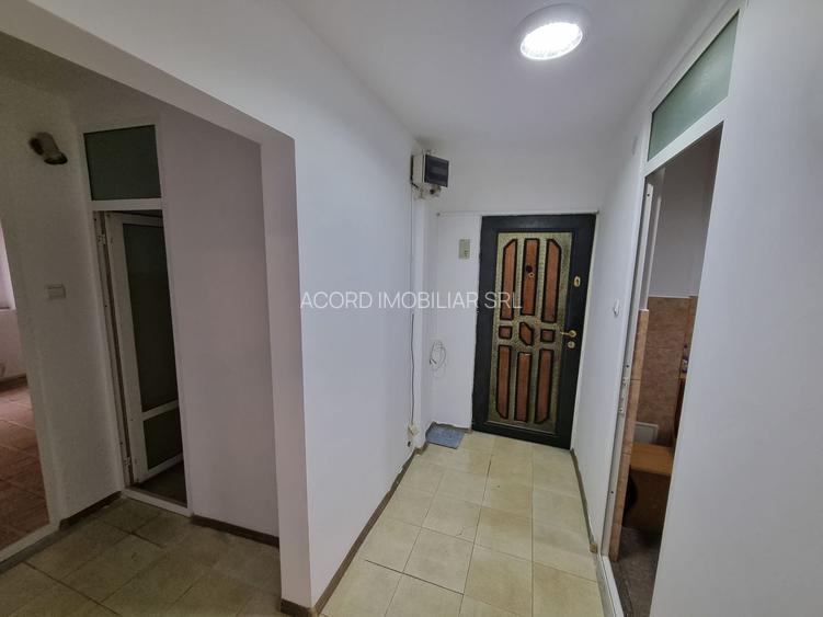 Poarta 6 piata-apartament 3 camere decomandat cu gaze - 13