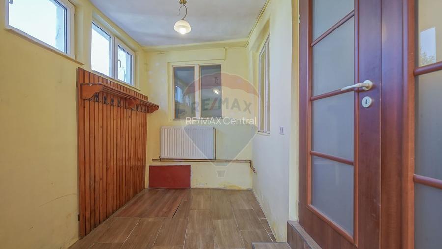 Casă  individuală cu 3 camere, Schei - 4
