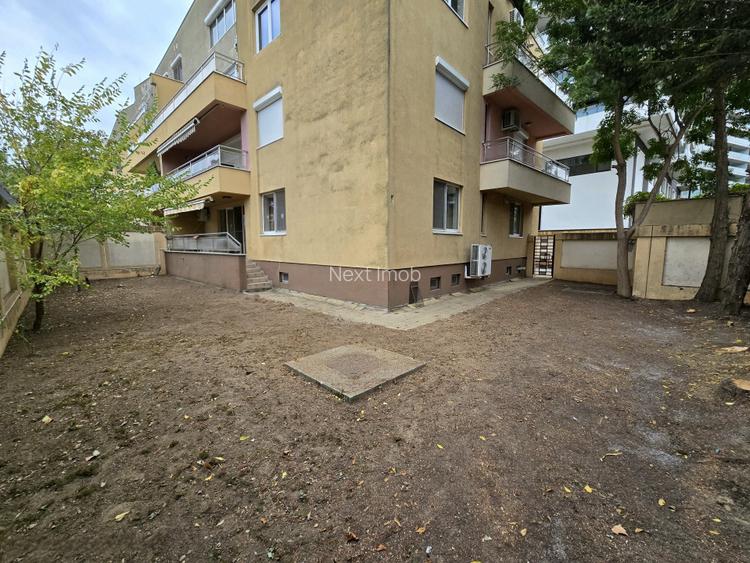 Apartament pe 2 etaje l curte de 187 mp  HERASTRAU - 2