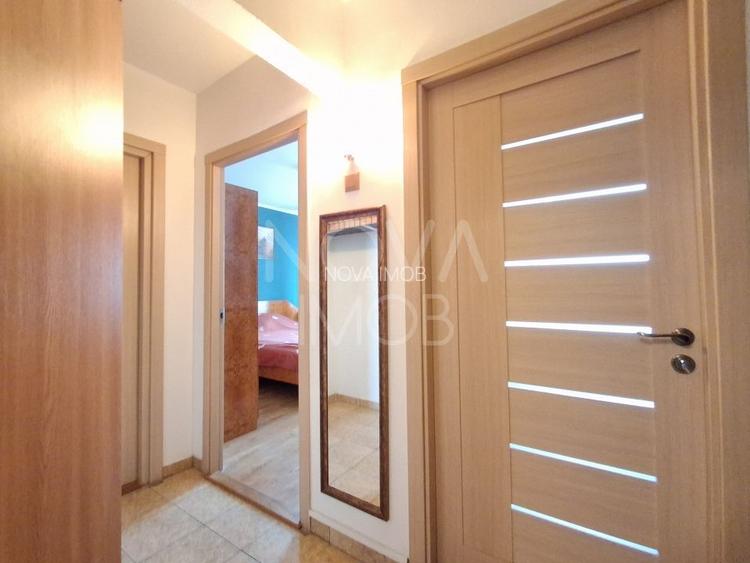 Apartament de inchiriat 3 camere etajul 4, cu lift,  Zona Vasile Aaron - 12
