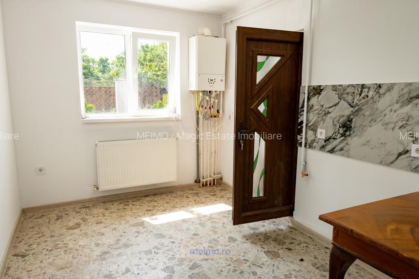 Casa renovata, spatiu pentru familie si gradina - Moinesti - 18