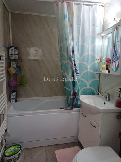 De vânzare – Apartament 2 camere, zona Casa de Cultură - decomandat - 7