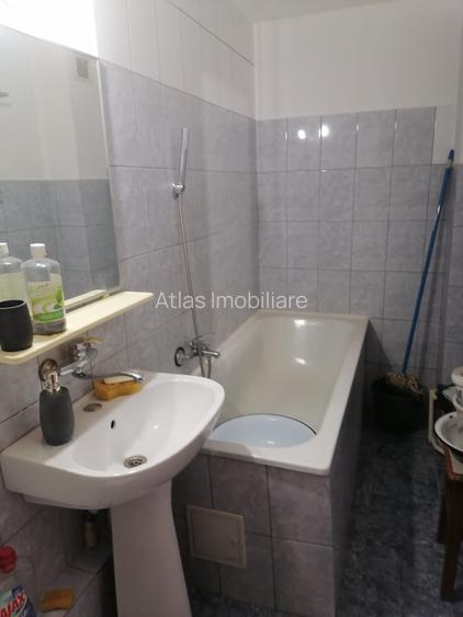 2 camere intersectia Nasaud cu Viilor etaj 1 - 3