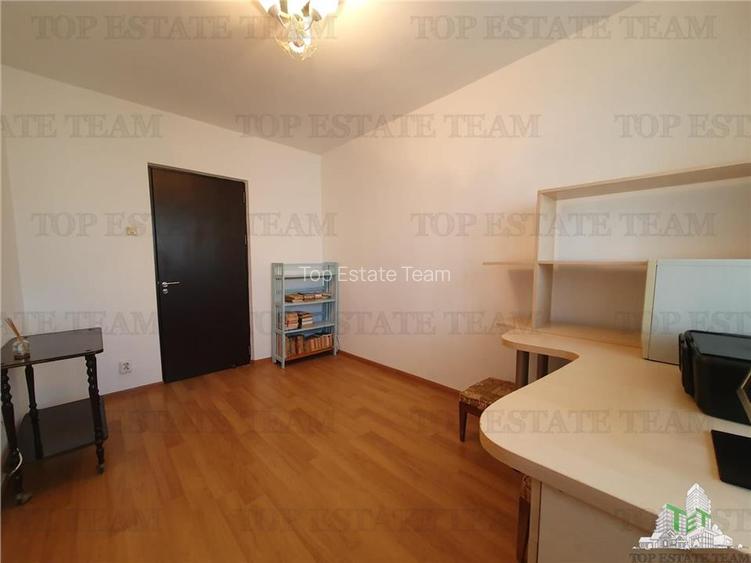 Apartament 4 Camere bloc Petromar in zona Gara Constanta - 11