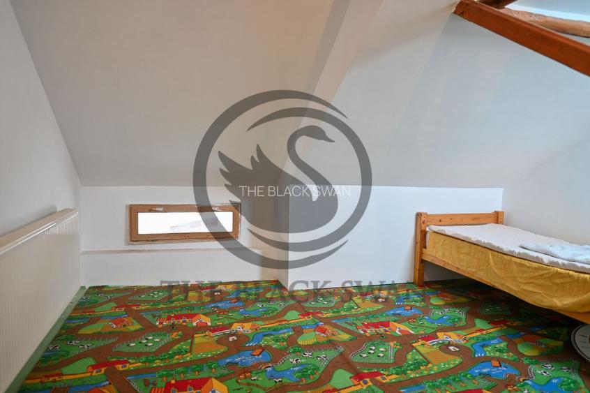 Casa cu 7 camere de vanzare | Zona Centrala, Baicoi | Comision 0% - 9