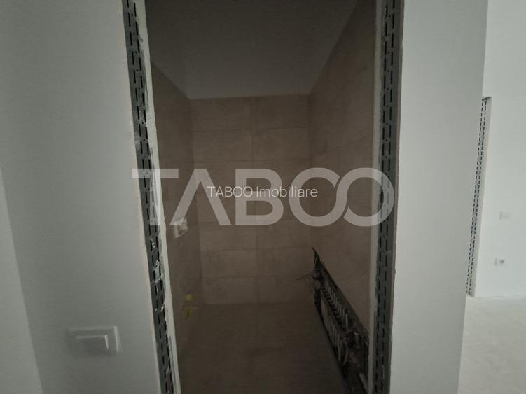 Apartament de vanzare 3 camere 3 bai zona centrala - predare la ALB - 7