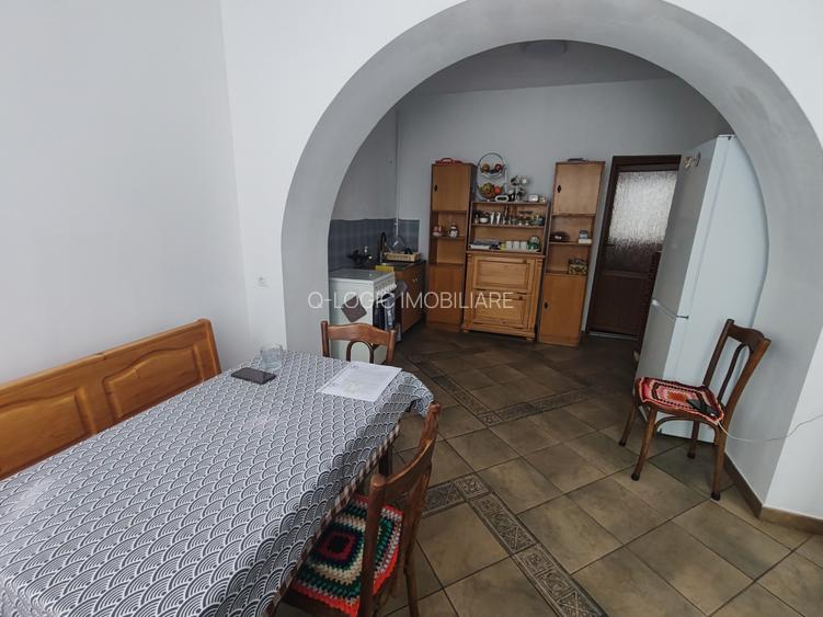 Casa 4 camere libera la vanzare GHIMBAV - zona Garii - 9