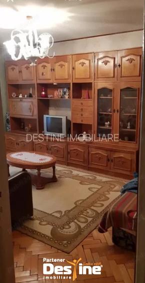 Apartament 3 camere + loc parcare, etaj intermediar, zona Margeanului/Barca - 2