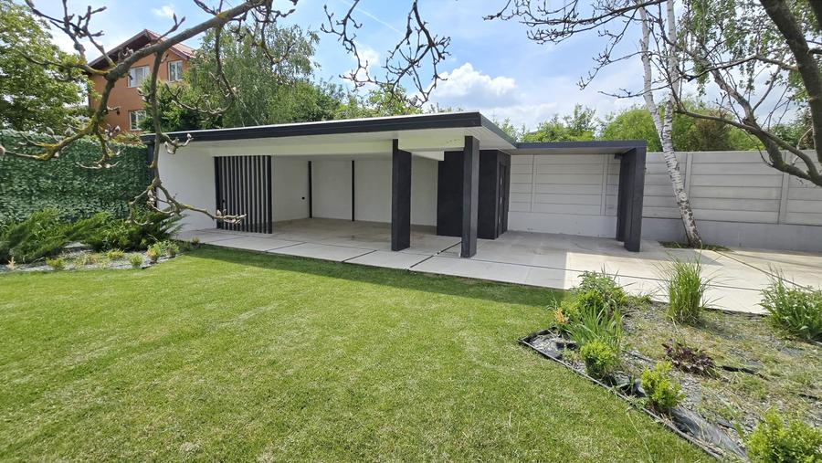 Casa superba cu teren 1000 mp, lift, dormitoare la parter, spatii generoase