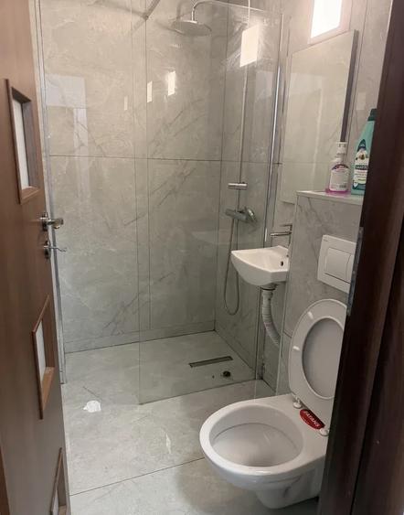 Închiriere Apartament 4 camere în Vitan