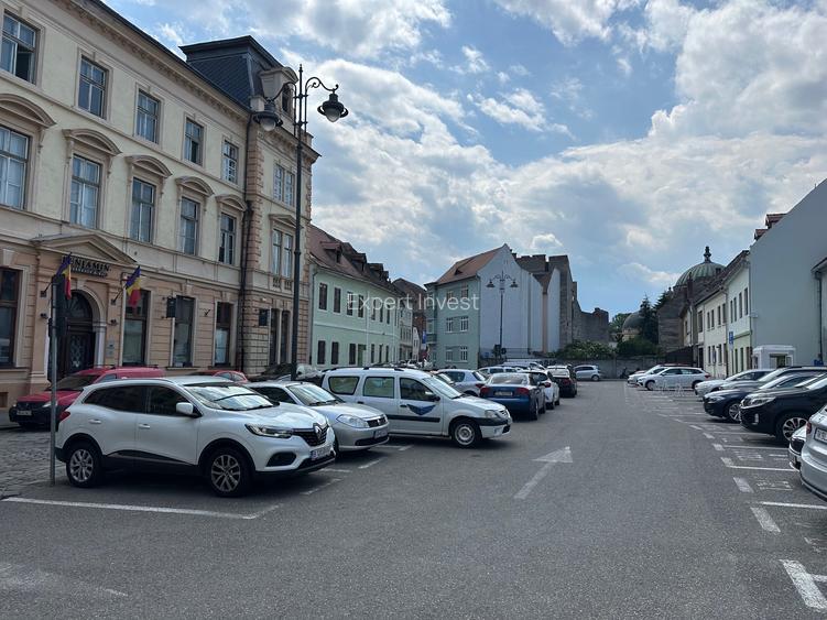 Inchiriez spatiu birouri / cabinet / sediu firma in centru Sibiu - str. Xenopol - 10
