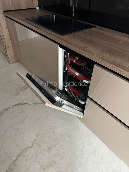 Vanzare 3 Camere Bloc Nou Pipera OMV - 12